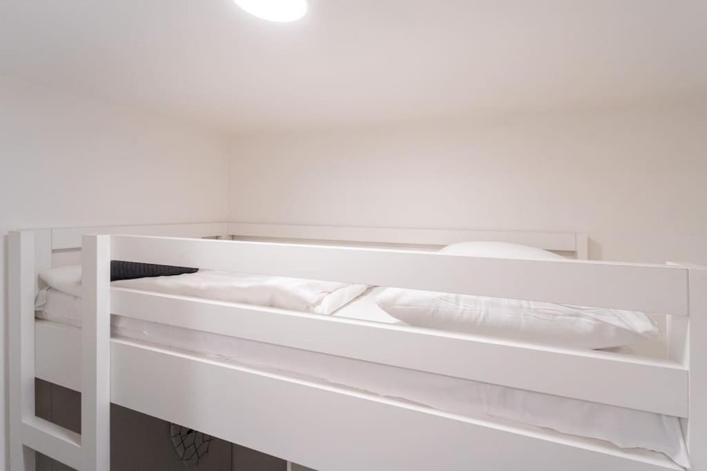 Parkside Harmony Apartment - Brünn  Kültér fotó