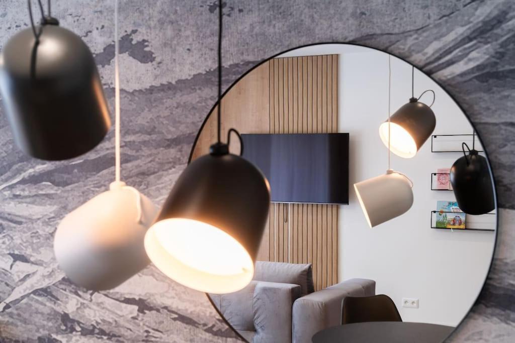 Parkside Harmony Apartment - Brünn  Kültér fotó