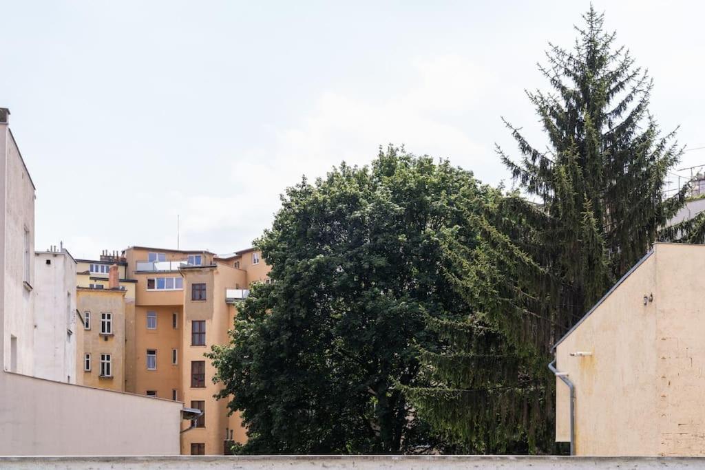 Parkside Harmony Apartment - Brünn  Kültér fotó