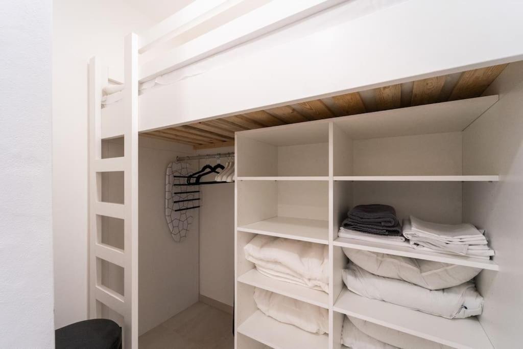 Parkside Harmony Apartment - Brünn  Kültér fotó