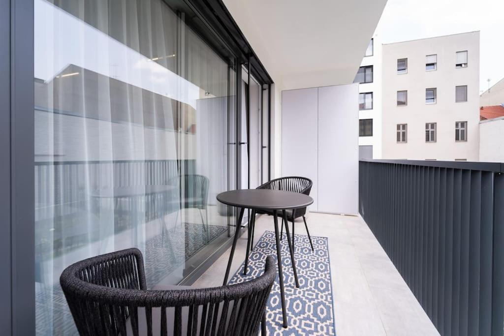 Parkside Harmony Apartment - Brünn  Kültér fotó