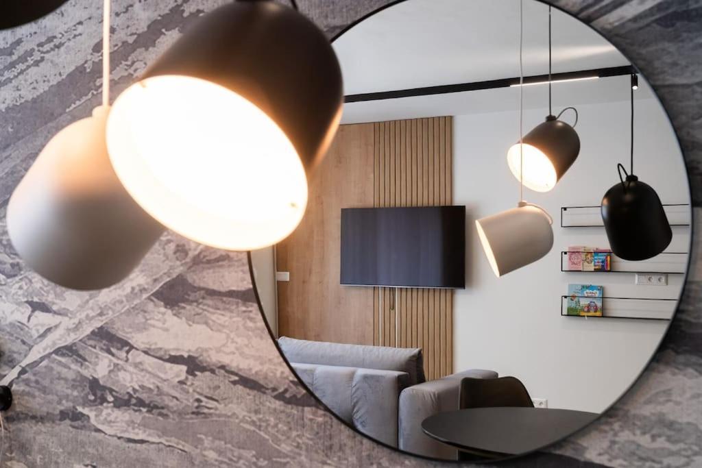 Parkside Harmony Apartment - Brünn  Kültér fotó
