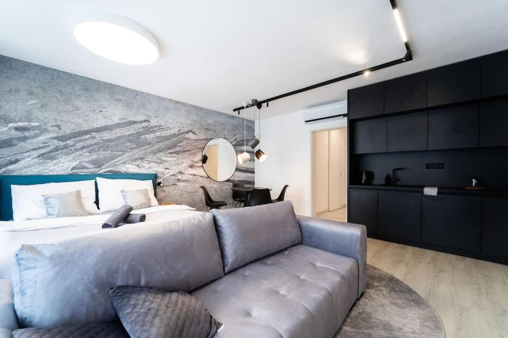 Parkside Harmony Apartment - Brünn  Kültér fotó