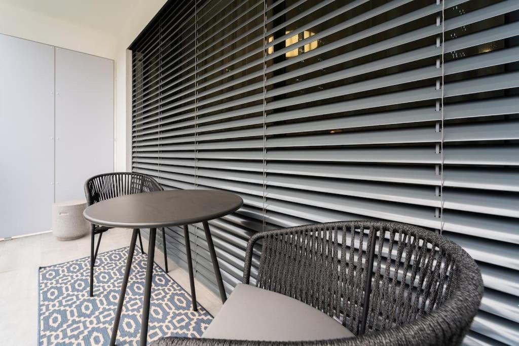 Parkside Harmony Apartment - Brünn  Kültér fotó